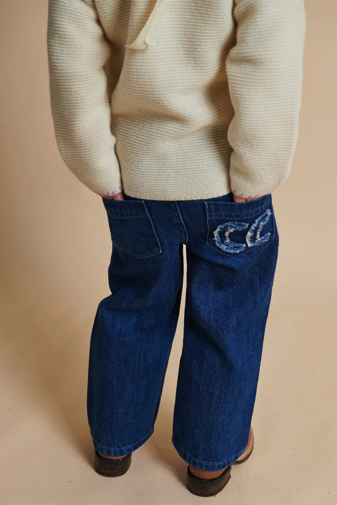 Kinderjeans aus reiner Bio-Baumwolle mit Logostick „Dark Blue Indigo“