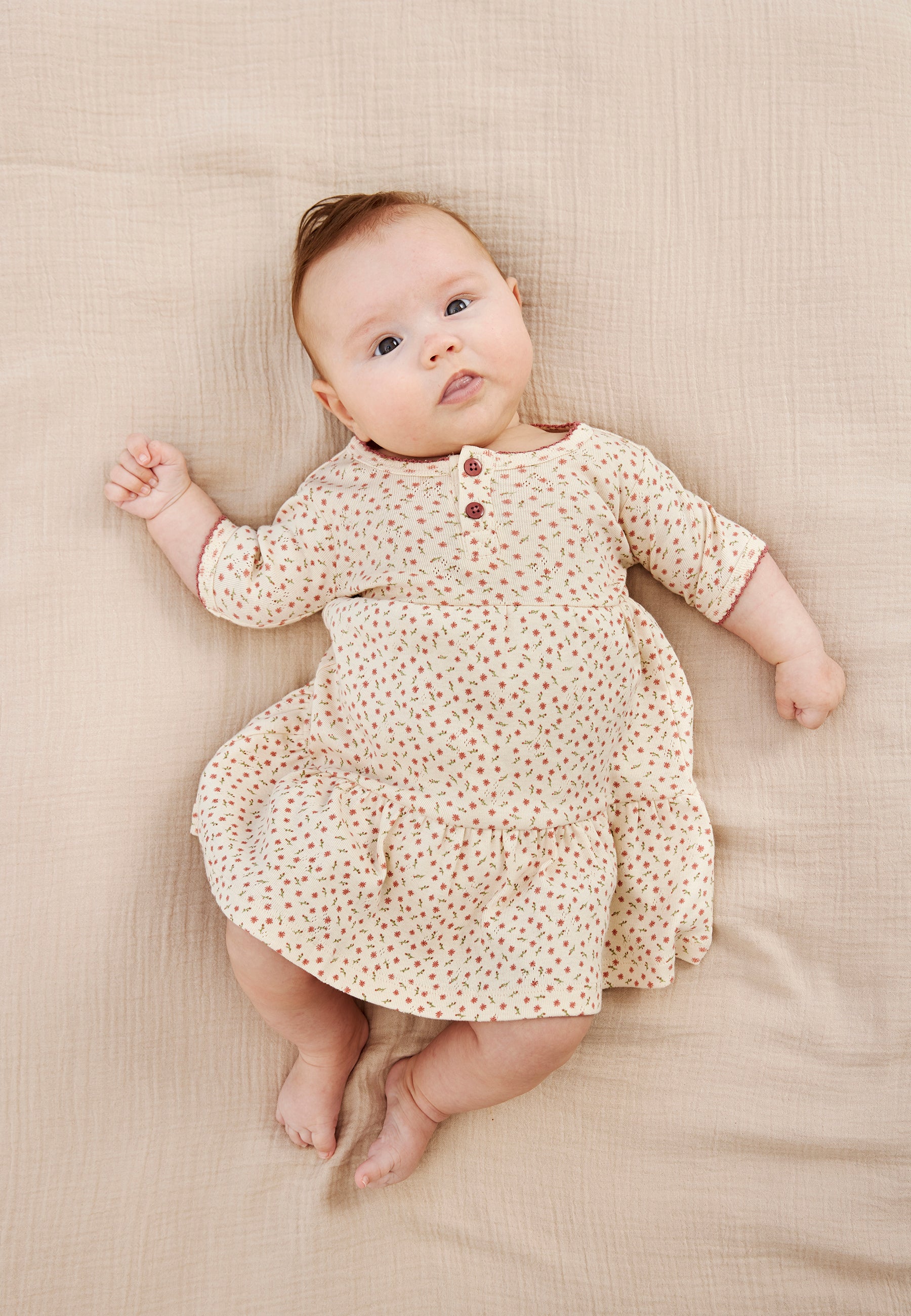 Babykleid mit Body aus Bio-Baumwolle mit Blütenprint "Pointelle Mini Flower"